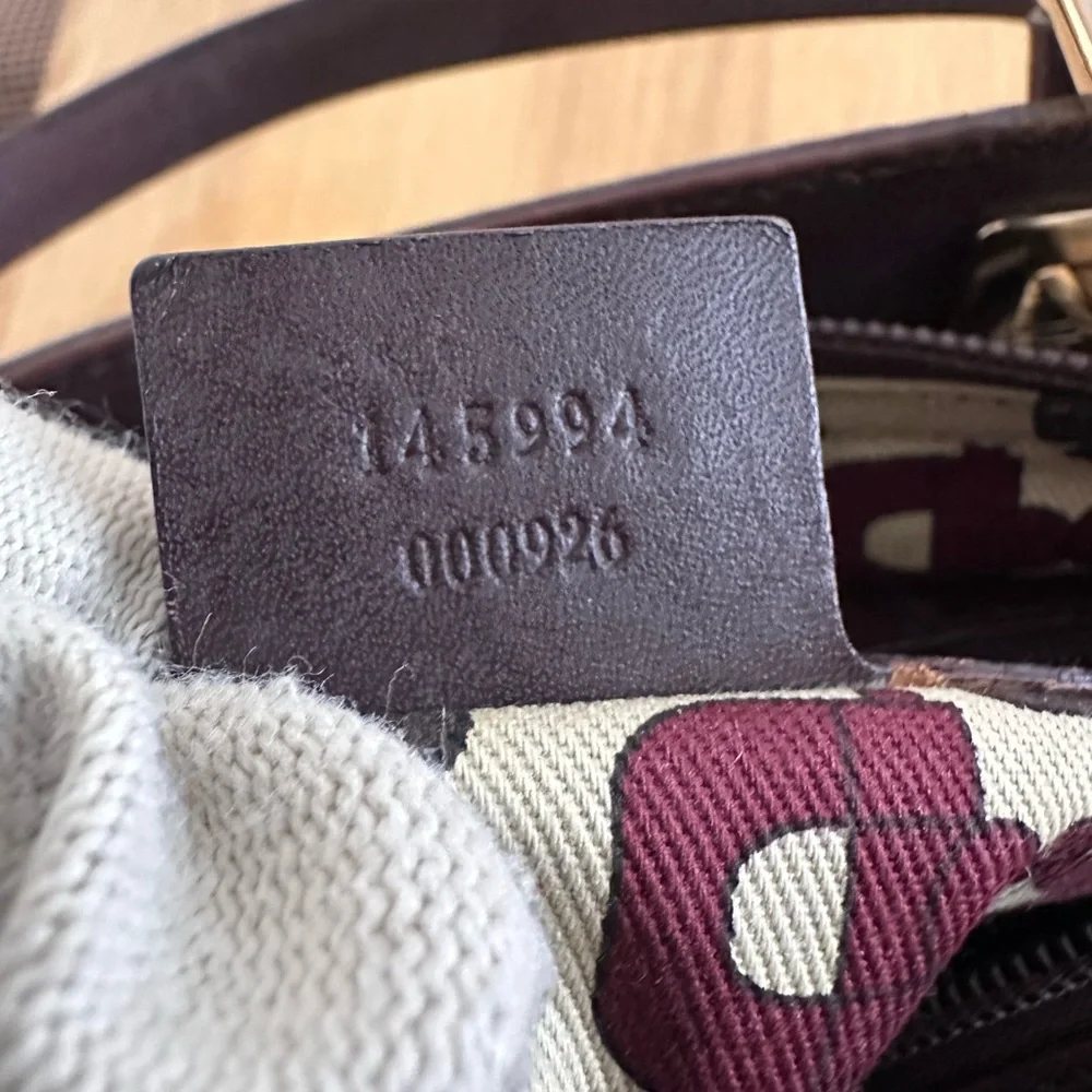Gucci Guccissima Small Tote Bag - Picture 10 of 17
